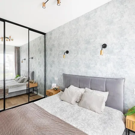 Center Apartamentai Satrijos G 公寓